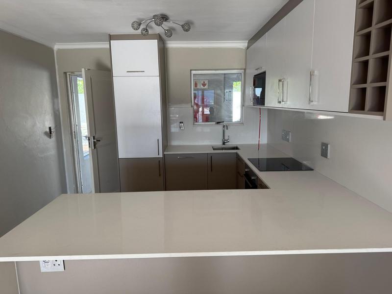 To Let 2 Bedroom Property for Rent in High Cape Western Cape